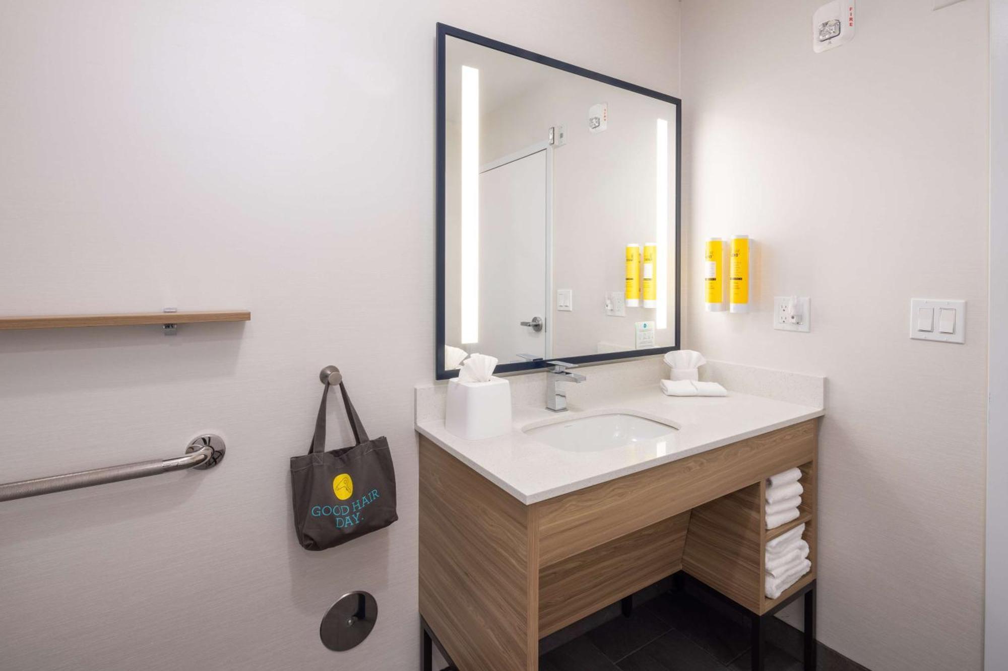 Tru By Hilton Yakima Airport Hotel Kültér fotó
